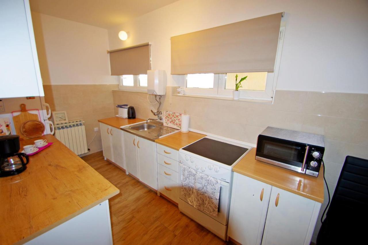 Apartment Suzi Valdebek Пула Экстерьер фото